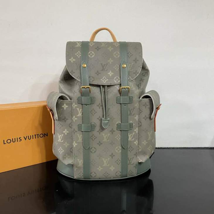 Picture of Louis Vuitton Mens Bags _SKUfw220856258fw